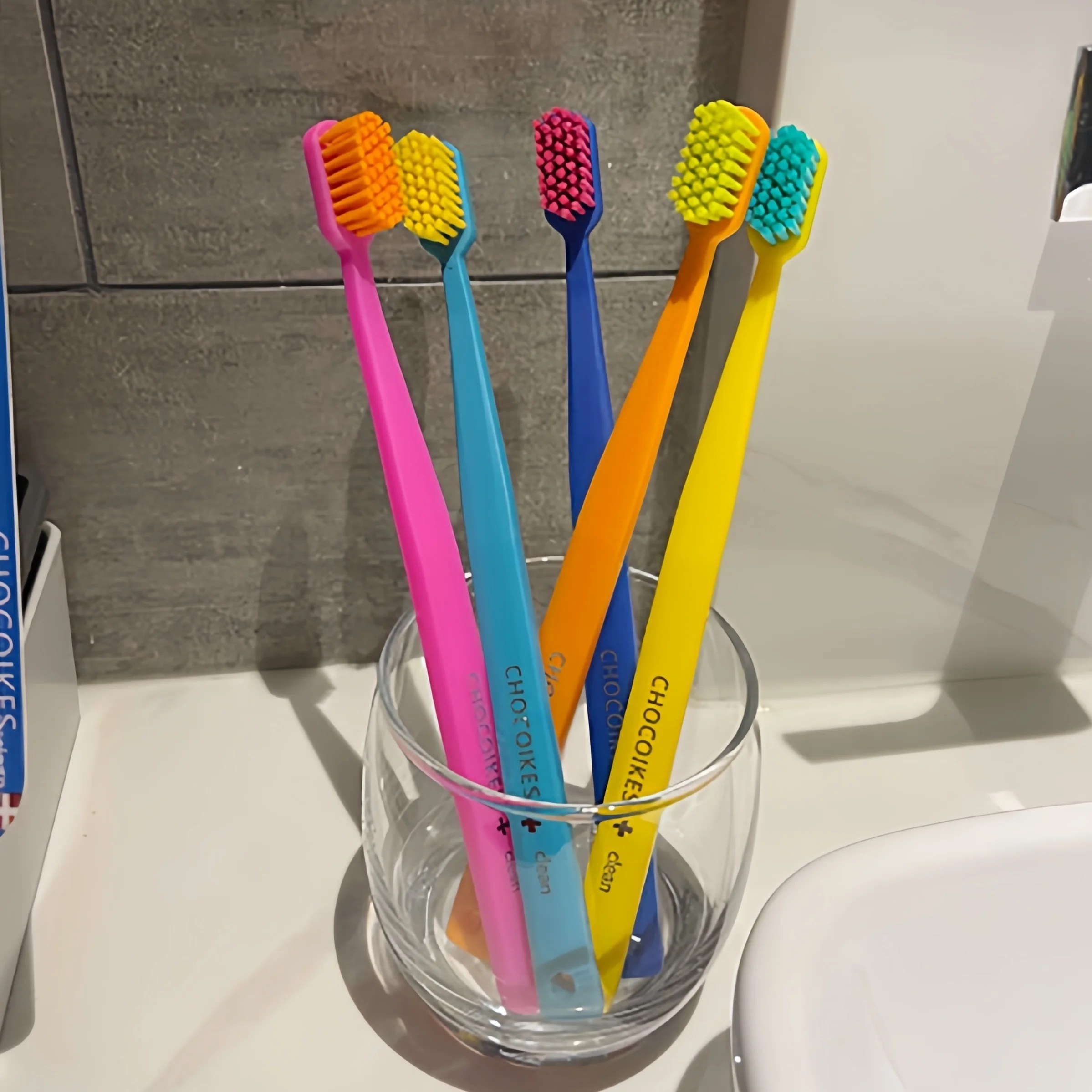 5 Packs of Chocolate Swiss Car - огляд і ціна Bamboo Toothbrush